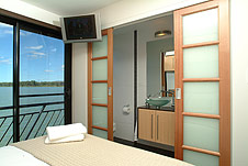 Whitewater Houseboat - Accommodation Fremantle
